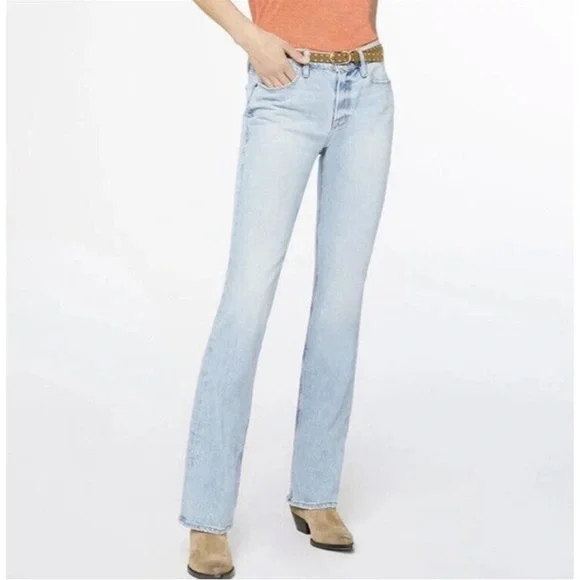 Frame Le Mini Boot Olin Light Wash Boot
Cut Jean sz 25 - Picture 10 of 10